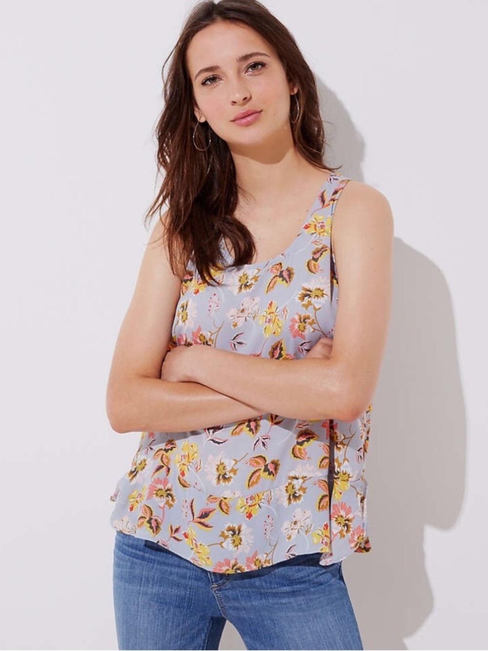 Sleeveless Floral Tank Top in Gray